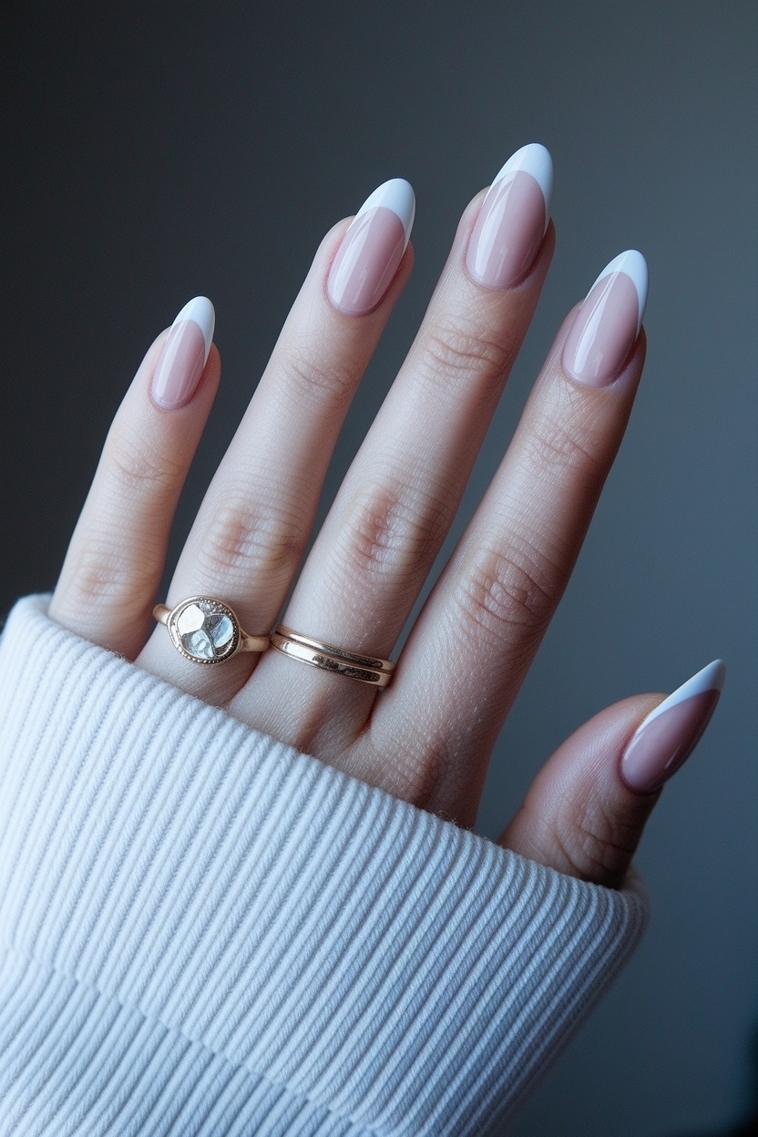 almond_nails_designs_french_tip_metadata_iaw9n.jpg