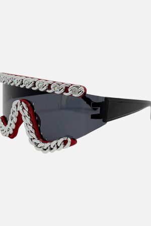 Concert Outfit Chain-Embellished Sunglasses