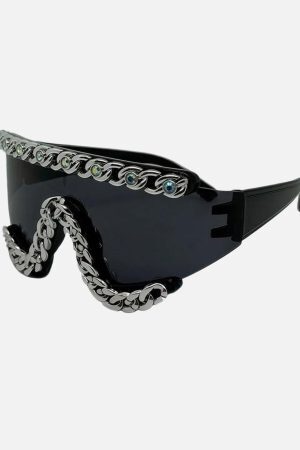 Concert Outfit Chain-Embellished Sunglasses