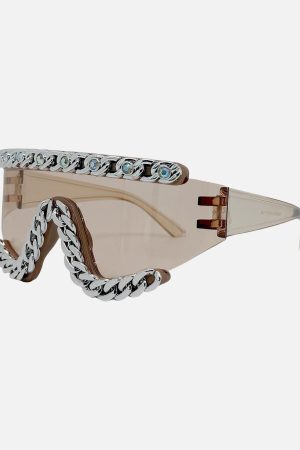 Concert Outfit Chain-Embellished Sunglasses