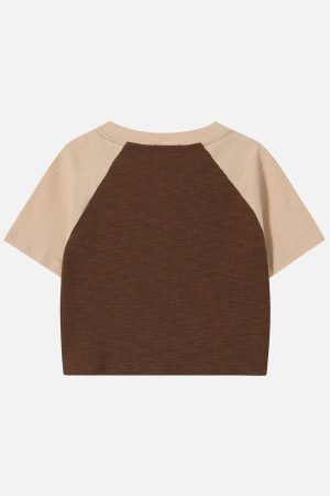 Concert Outfit Contrast Castle Print Cropped Tee