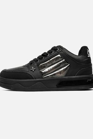 Concert Outfit Dark Embroidered Letters Skate Shoes