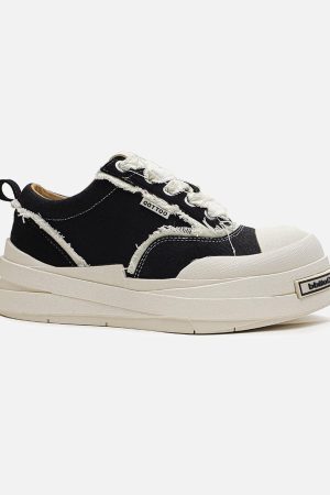 Concert Outfit Raggedy Round Toe Sneakers