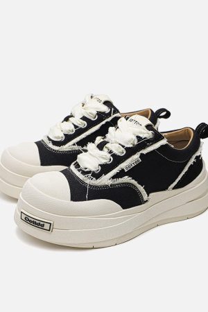 Concert Outfit Raggedy Round Toe Sneakers