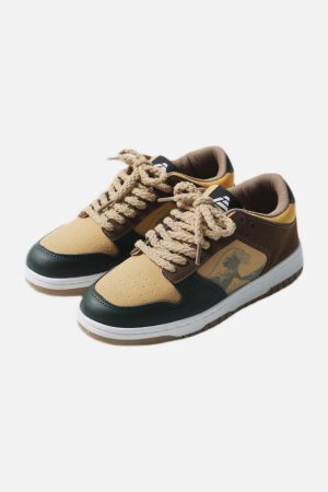 Concert Outfit Vintage Wave Print Skate Shoes