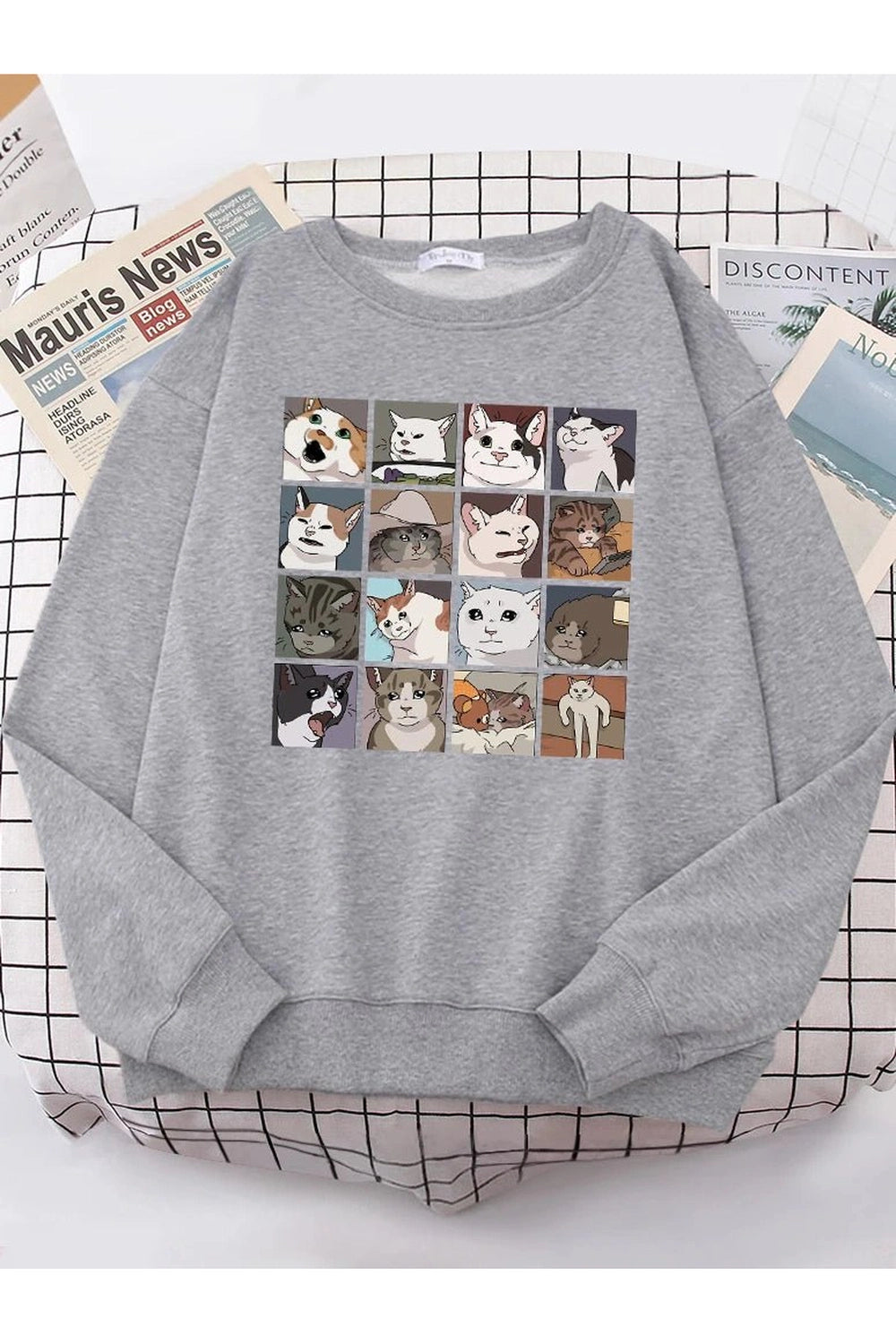 New Style Trends - Aesthetic Meme Cats Oversized Sweatshirt - Outfit Ideas