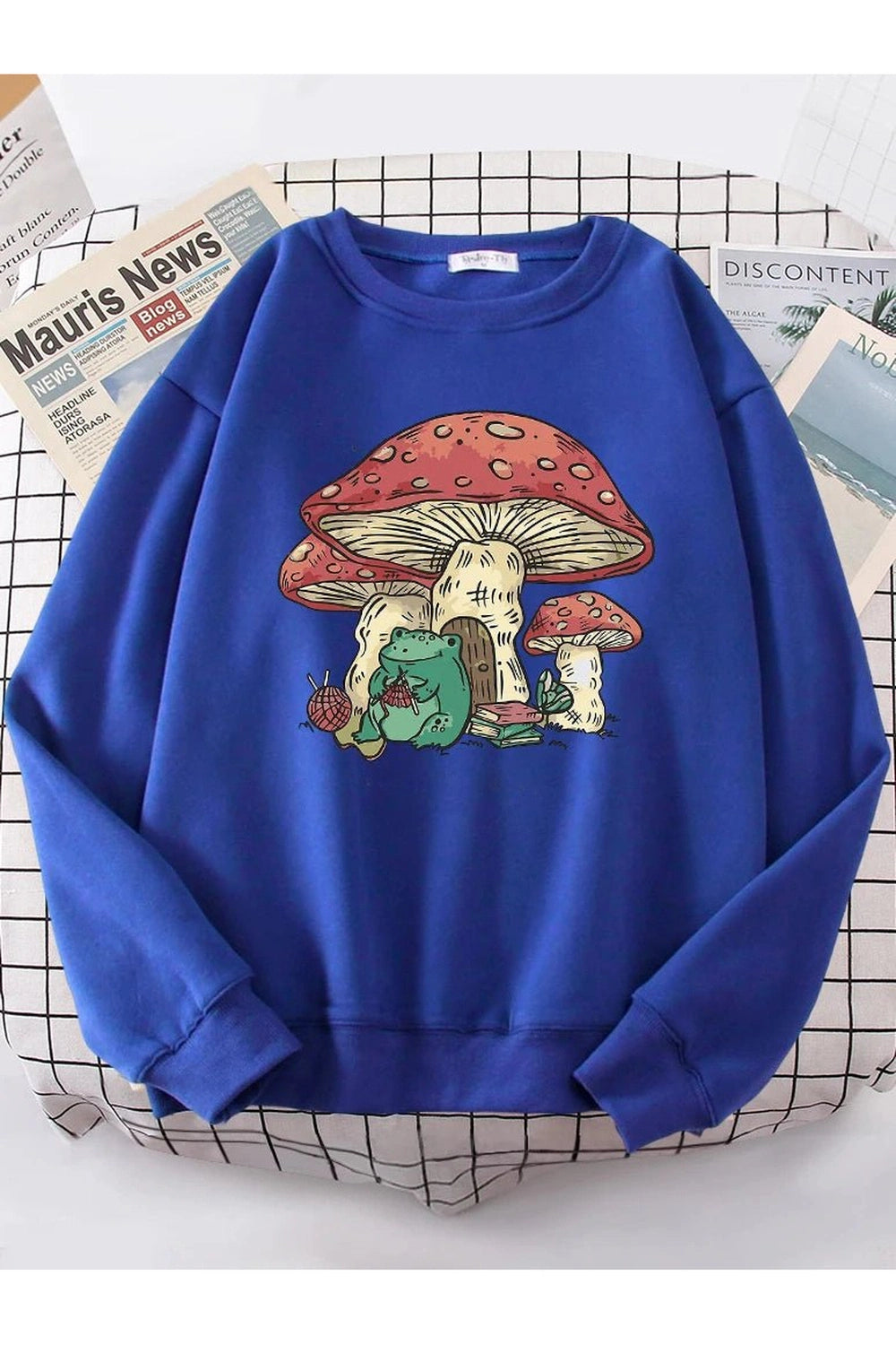 New Style Trends - Aesthetic Mushroom House Frog Oversize Sweatshirt - Outfit Ideas