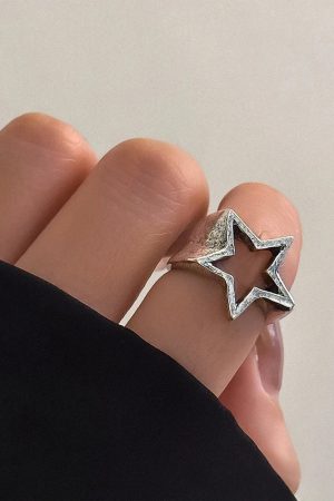 New Style Trends - Alt Celestial Silver Starlet Ring - Outfit Ideas