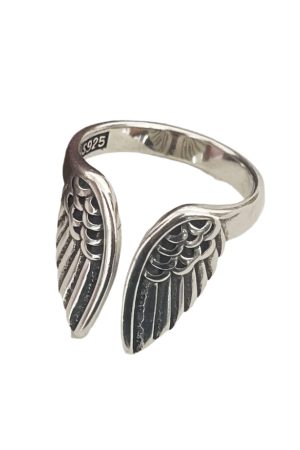 New Style Trends - Angelcore Wing Spirit Ring - Outfit Ideas