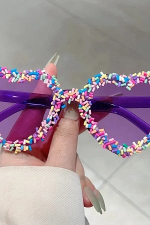 New Style Trends - Cute Candy Pop Heart  Sunglasses - Outfit Ideas