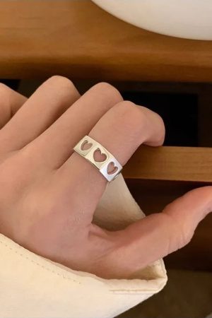 New Style Trends - Cutout Heart Grid Cute Ring - Outfit Ideas