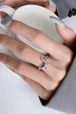 New Style Trends - Dino Bones Aesthetic Ring - Outfit Ideas