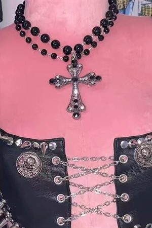 New Style Trends - Midnight Thorn Gothic Cross Necklace - Outfit Ideas
