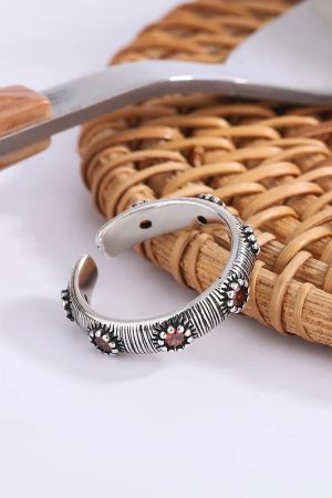 New Style Trends - Molten Edgy Ring - Outfit Ideas