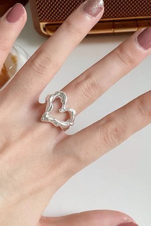 New Style Trends - Molten Heart Edgy Silver Ring - Outfit Ideas