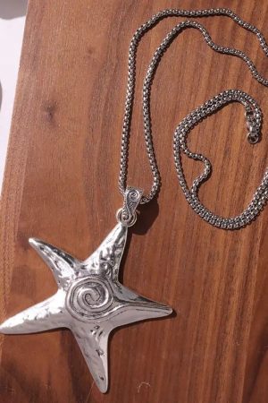 New Style Trends - Ocean Edgy Starfish Necklace - Outfit Ideas