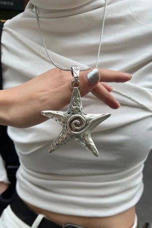 New Style Trends - Ocean Edgy Starfish Necklace - Outfit Ideas