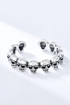 New Style Trends - Skull Chain Armor Alt Ring - Outfit Ideas