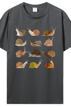 New Style Trends - Snail Graphic Cotton T-Shirt - Outfit Ideas
