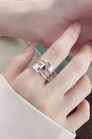 New Style Trends - Triple Heartline Coquette Ring - Outfit Ideas