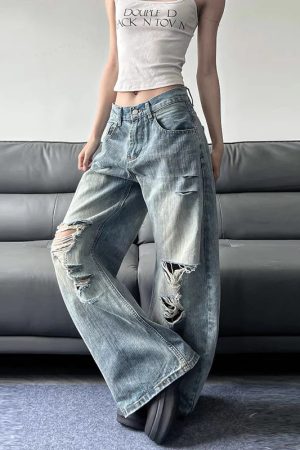 New Style Trends - Urban Decay Ripped Jeans - Outfit Ideas
