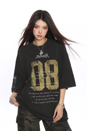 New Style Trends - Varsity Oversized Y2k T-Shirt - Outfit Ideas