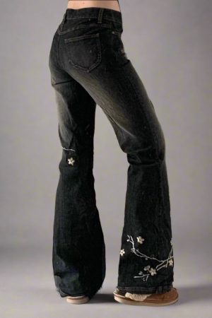 New Style Trends - Y2k Floral Embroidered Flare Jeans - Outfit Ideas