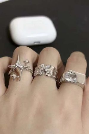 New Style Trends - Y2k Silver Stardust  Ring - Outfit Ideas