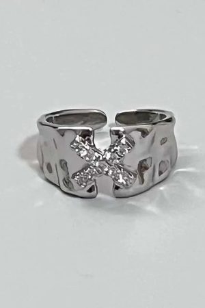 New Style Trends - Y2k Silver Stardust  Ring - Outfit Ideas