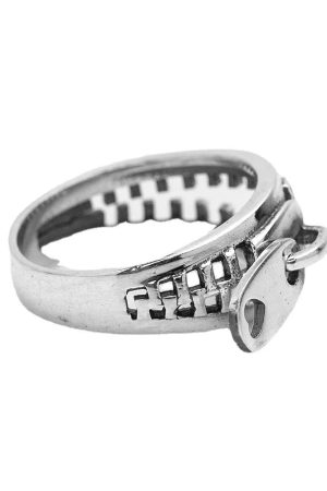 New Style Trends - Zipper Style Ring - Outfit Ideas