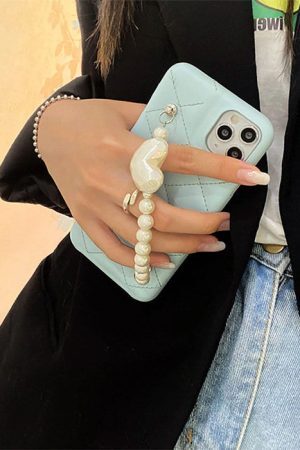 Style Core Aesthetics, New Style Trends - Baby Blue Pearl Chain iPhone Case
