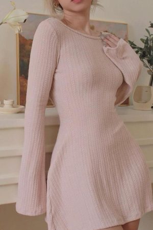 Style Core Aesthetics, New Style Trends - Backless Mini Dress