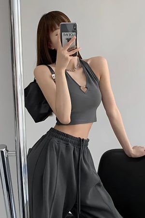 Style Core Aesthetics, New Style Trends - Baddie Heart Ring Halter Top