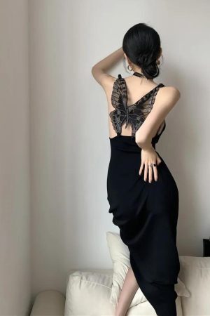 Style Core Aesthetics, New Style Trends - Black Butterfly Back Midi Dress