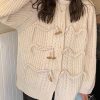 Style Core Aesthetics, New Style Trends - Cardigan à boucle en corne au design torsadé vintage