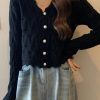 Style Core Aesthetics, New Style Trends - Cardigan en tricot à col en V et découpes