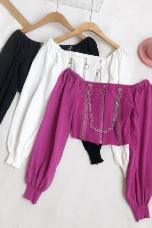 Style Core Aesthetics, New Style Trends - Chain Detailed Square Neck Crop Top