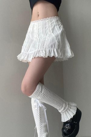 Style Core Aesthetics, New Style Trends - Coquette Frill Hem Mini Skirt