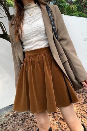Style Core Aesthetics, New Style Trends - Dark Academia Velvet Mini Skirt