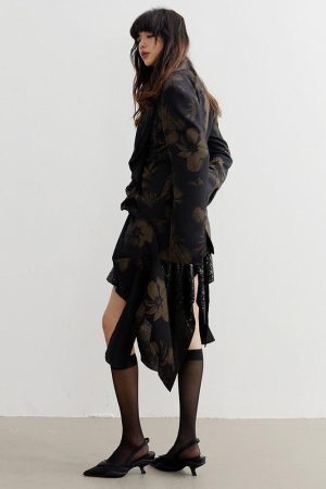 Style Core Aesthetics, New Style Trends - Dark Floral Asymmetric Blazer