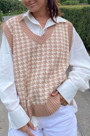 Style Core Aesthetics, New Style Trends - Dogtooth Check Vest