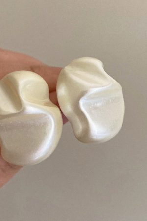Style Core Aesthetics, New Style Trends - French Girl Big Pearl Earrings