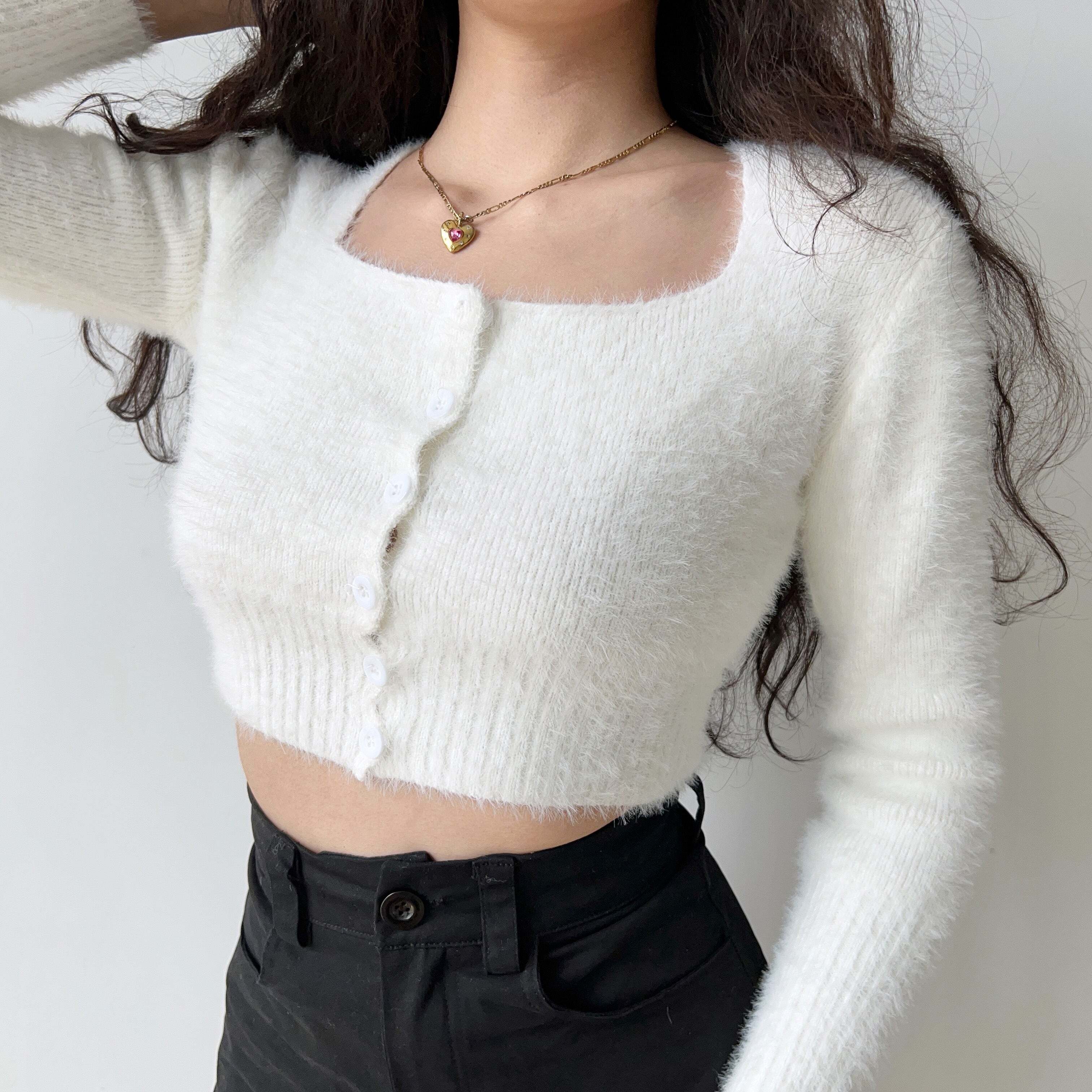 Style Core Aesthetics, New Style Trends - Fuzzy Cropped Cardigan