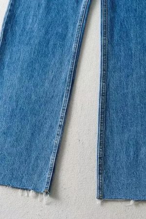Style Core Aesthetics, New Style Trends - High Waist Casual Washed Jeans