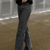 Style Core Aesthetics, New Style Trends - Jean boyfriend fendu délavé