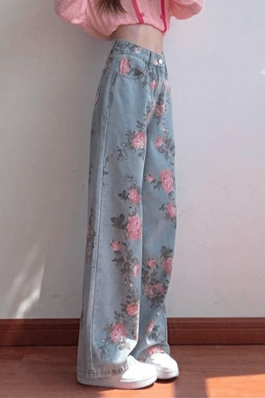 Style Core Aesthetics, New Style Trends - Jean boyfriend fleuri à taille haute