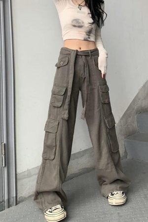 Style Core Aesthetics, New Style Trends - Jean cargo vintage avec poches