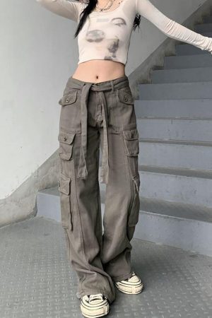 Style Core Aesthetics, New Style Trends - Jean cargo vintage avec poches