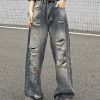 Style Core Aesthetics, New Style Trends - Jean déchiré coupe boyfriend délavé et effiloché