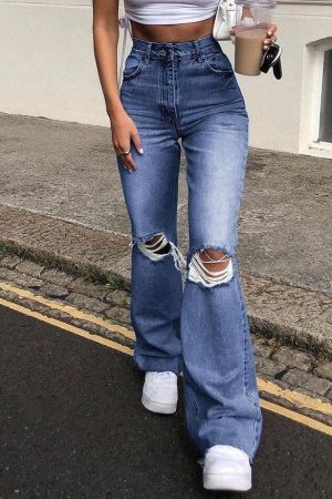 Style Core Aesthetics, New Style Trends - Jean déchiré taille haute effet vieilli
